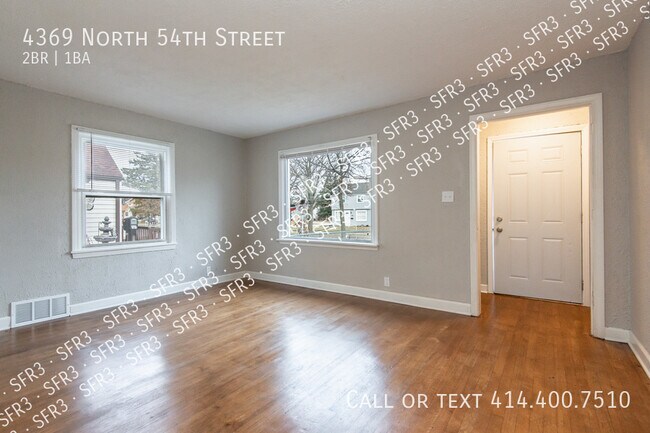 Building Photo - Charming & Fully Updated 2 Bedroom Home!