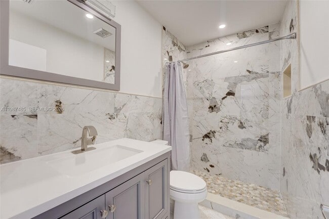 Building Photo - 8352 Dundee Terrace