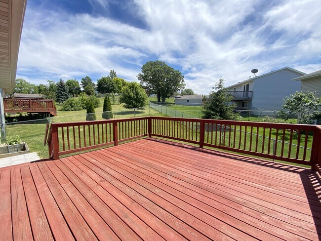 Foto del edificio - 4936 Valley Dr NW
