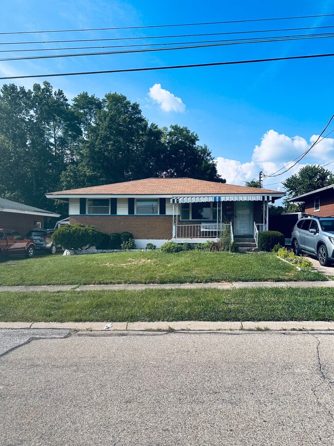 Photo - 2498 Garrison Dr (Cincinnati, OH) House