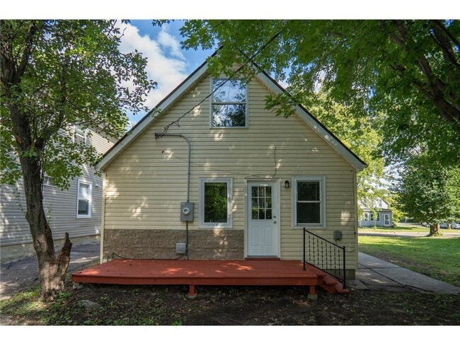 Building Photo - 1183 Edgerton St