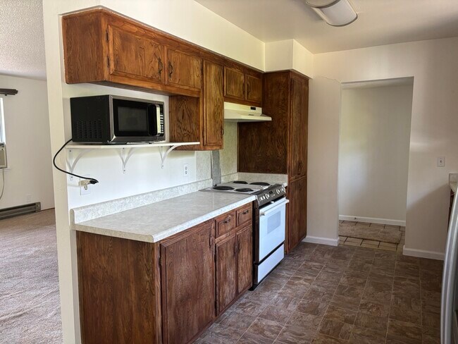 Building Photo - 6540 Browns Rd