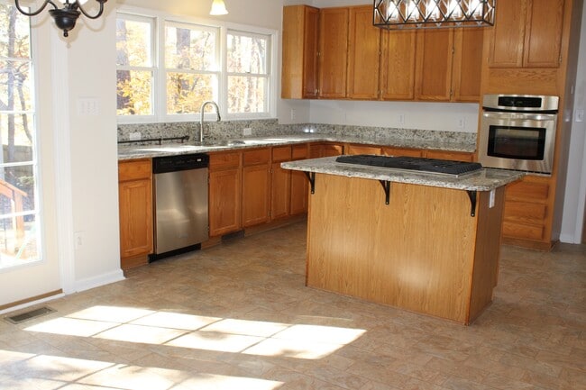 Foto del edificio - 112 Wenonah Way