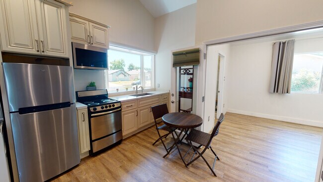 Building Photo - 7901 Quimby Ave