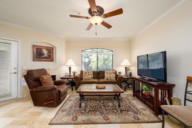 Foto del edificio - 15095 N Thompson Peak Pkwy