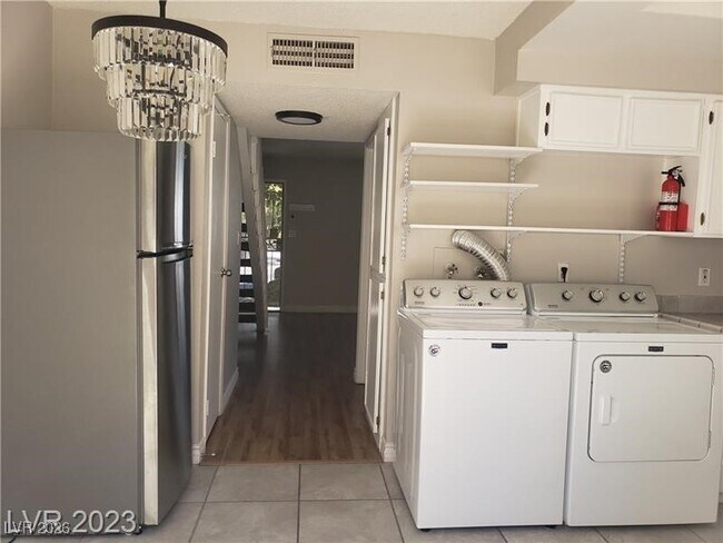 Building Photo - 4770 S Topaz St