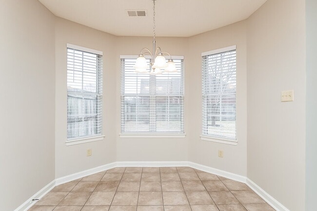 Building Photo - 6284 Manchester Cove