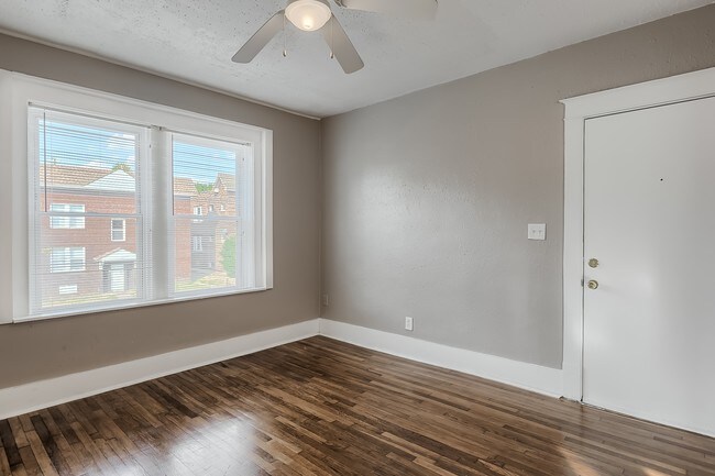 Building Photo - 3940 Miami St