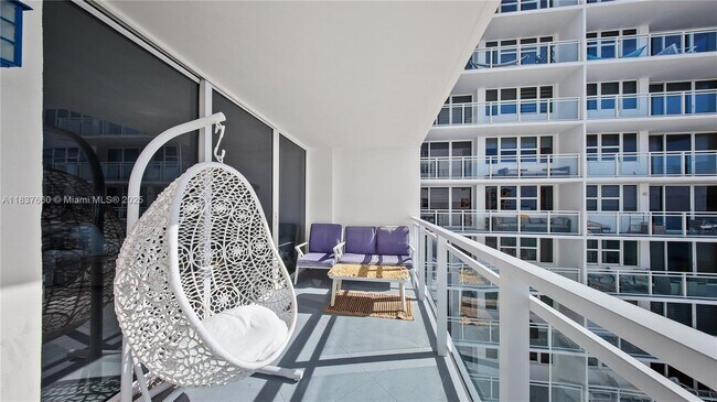 Foto del edificio - 2030 S Ocean Dr