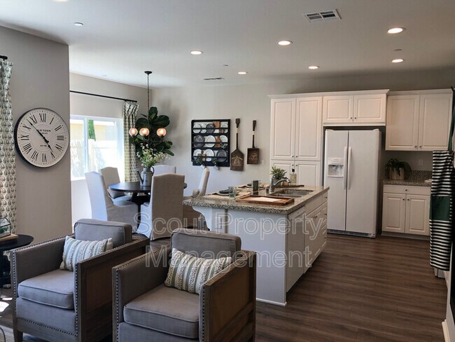 Foto del edificio - 24293 Bay Laurel Ave