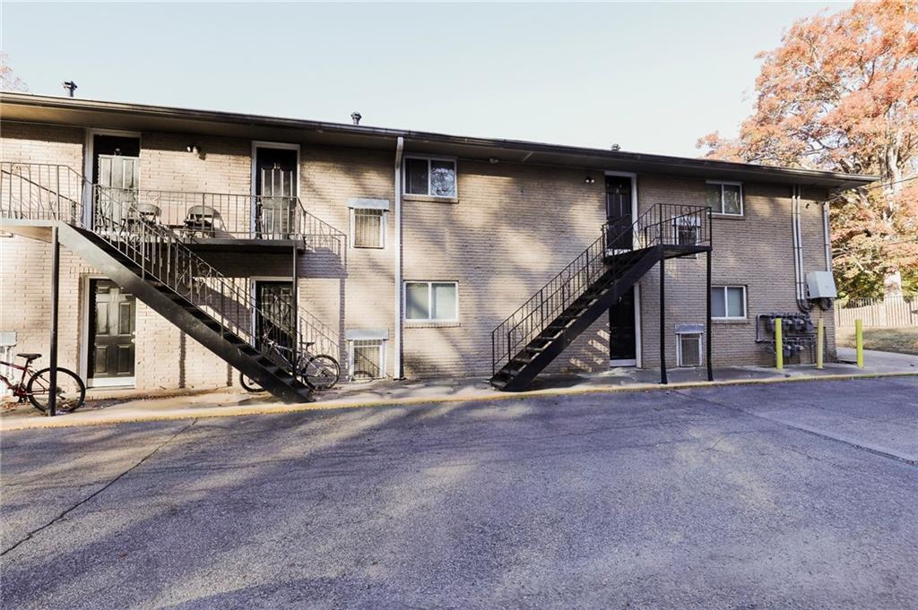 Foto principal - 3300 College St