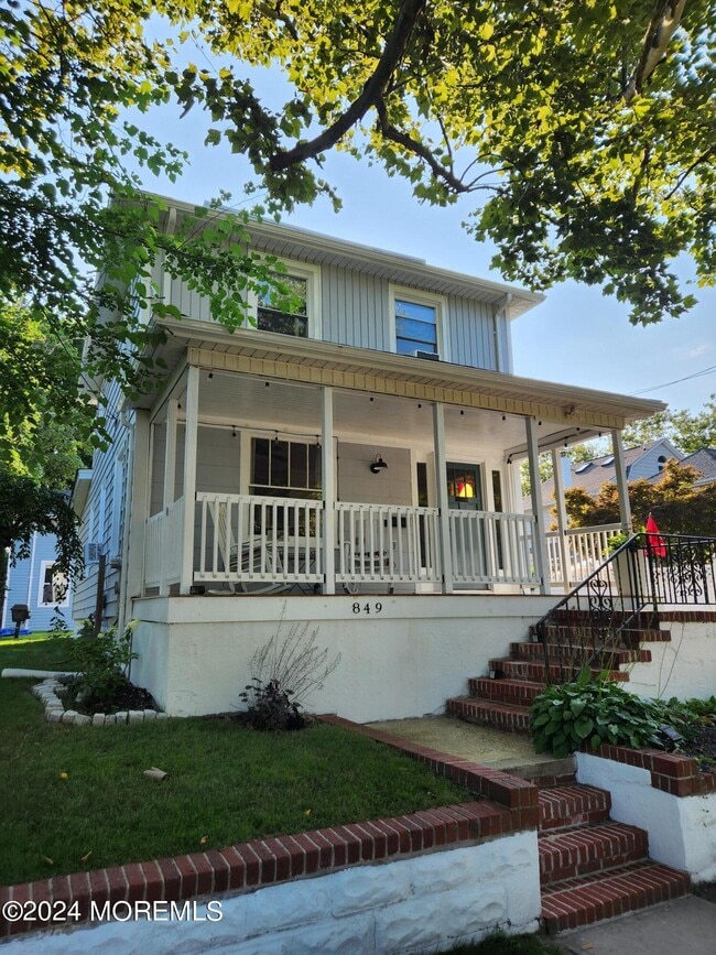 Building Photo - 849 Central Ave