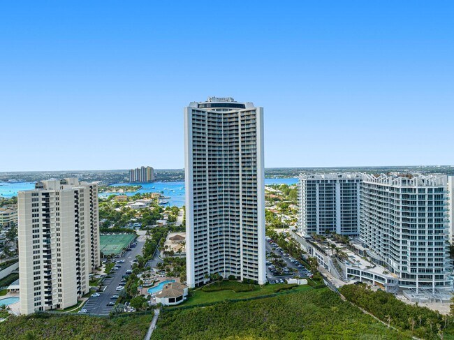 Foto del edificio - 3000 N Ocean Dr