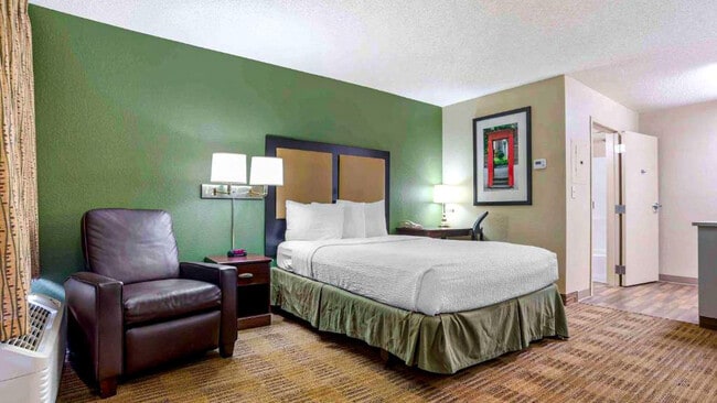 Foto del edificio - 4751 Governors House Dr SW