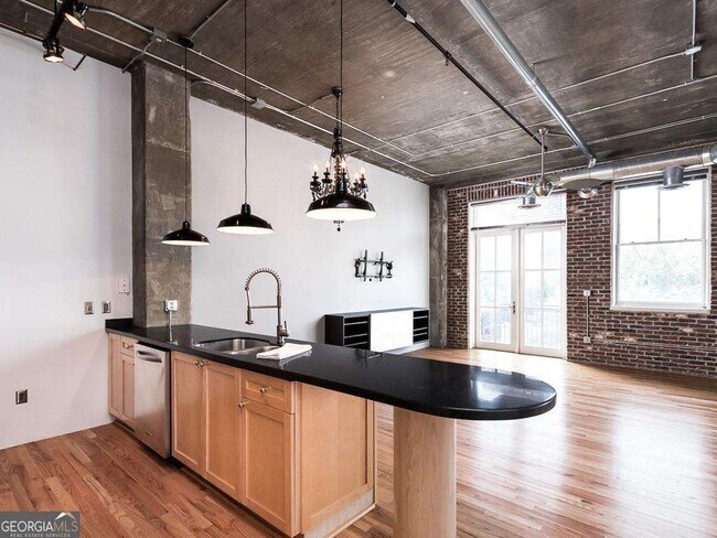 Foto del edificio - 3235 Roswell Rd NE
