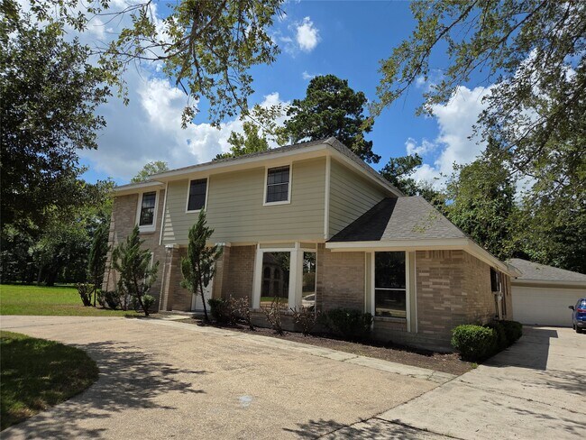 Foto del edificio - 592 River Plantation Dr