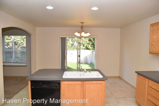 Foto del edificio - 3 br, 2.5 bath House - 16519 39th Ave E