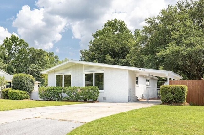 Foto del edificio - 3 Bedroom 2 Bath House in Memminger Hall - West Ashley