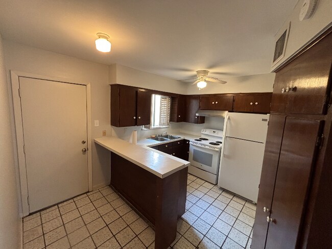 Foto del edificio - 2137 Branard St