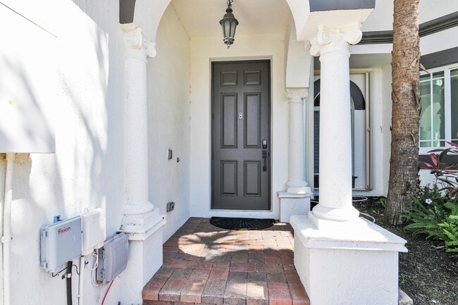 Foto del edificio - 4020 Murano Bay Dr