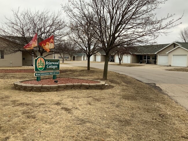 Interior Photo - Briarwood Cottages of Oshkosh