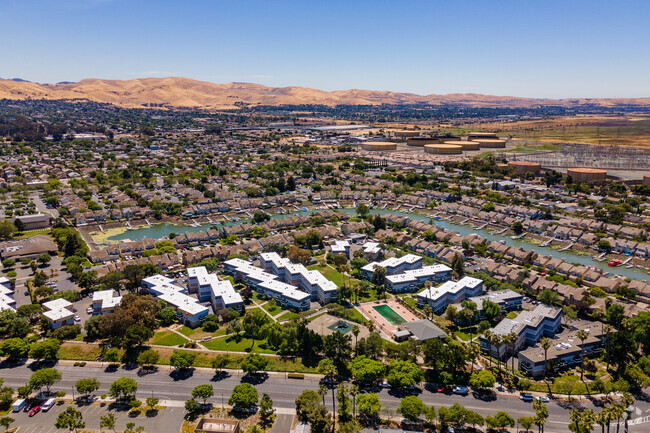 Marina Heights Apartments - Pittsburg, CA | Apartments.com