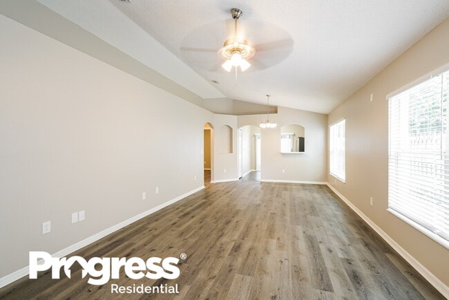 Building Photo - 28615 Seashell Ct