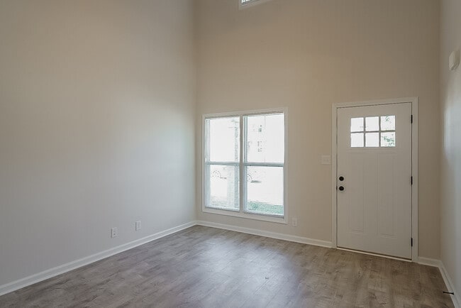 Foto del edificio - 1208 Cottonwood Dr