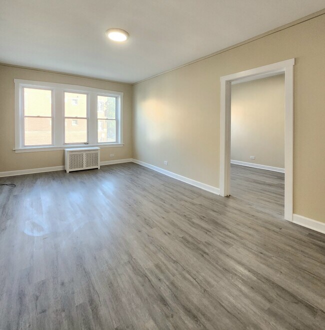 Foto del edificio - 4202 N Kimball Ave