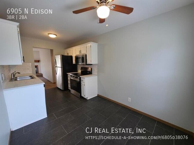 Building Photo - 6905 N Edison-