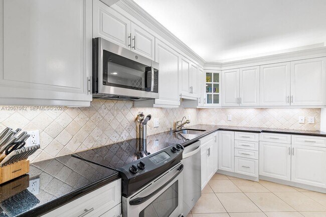 Building Photo - 400 Ocean Trail Way