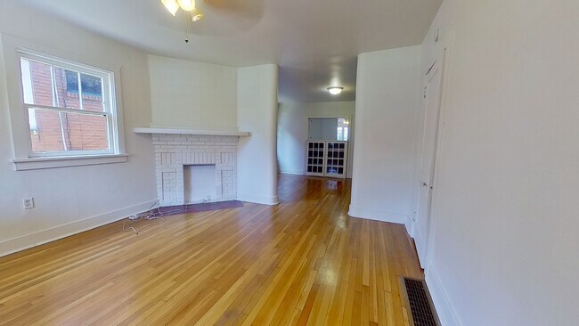 Living Room - 616 Worth St