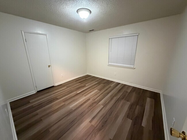 Foto del edificio - 22173 Ewell St