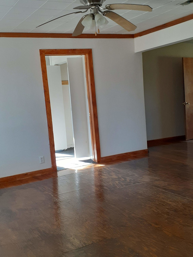 Building Photo - 171 CR 2206