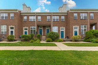 Building Photo - 1870 Lindsay Ln