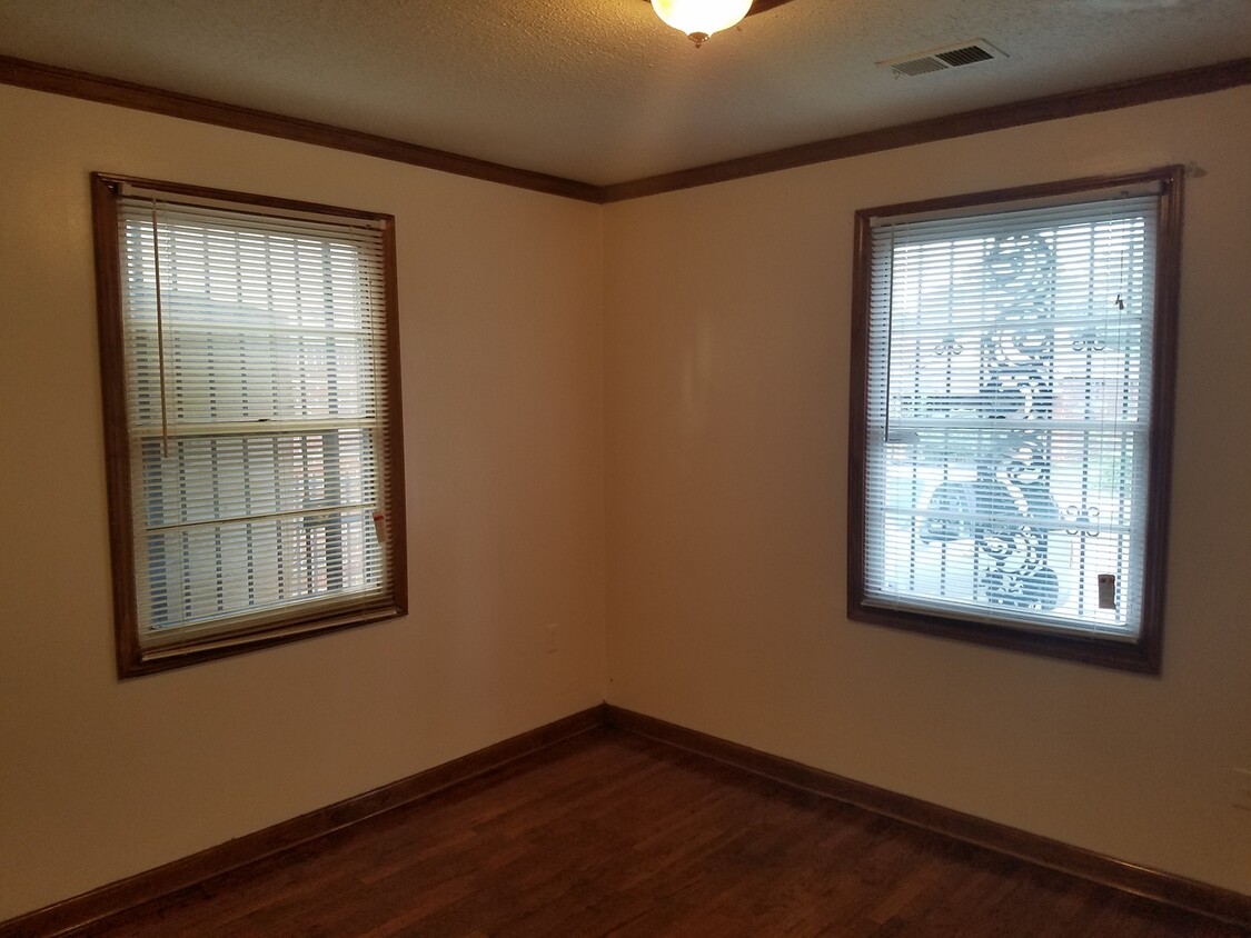 Building Photo - 4 Success is now offering this spacious 3 ...