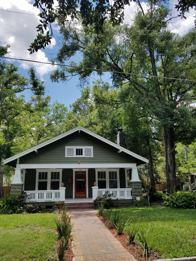 1900 Park Lake St, Orlando, FL 32803 House for Rent in Orlando, FL