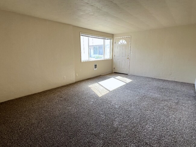 Foto del edificio - 810 NW 23rd St