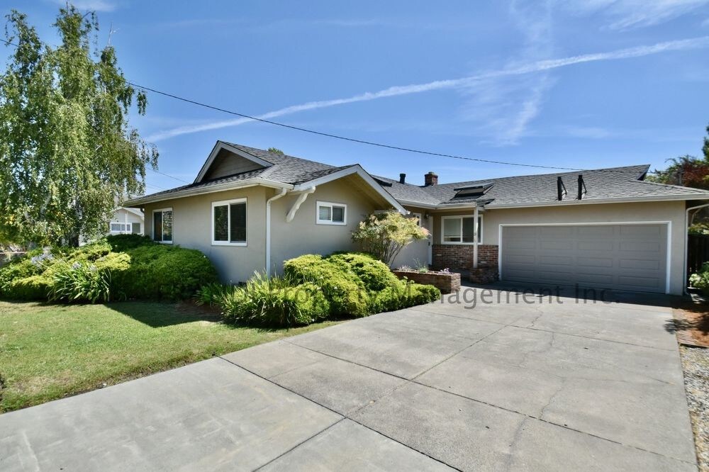 Available Now Mariner Cove Ranch Home House Rental in Corte Madera, CA