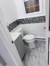 Building Photo - 87 Ellis Ave