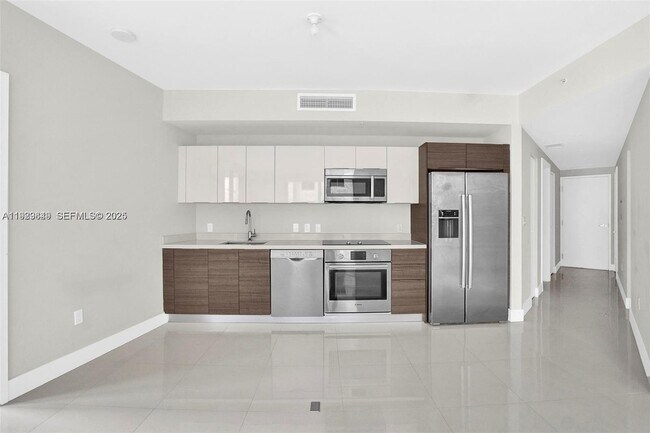 Foto del edificio - 1010 SW 2nd Ave