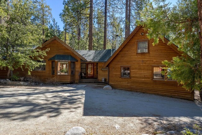 Building Photo - Dreamy Creekside Fern Valley Rustic Cabin