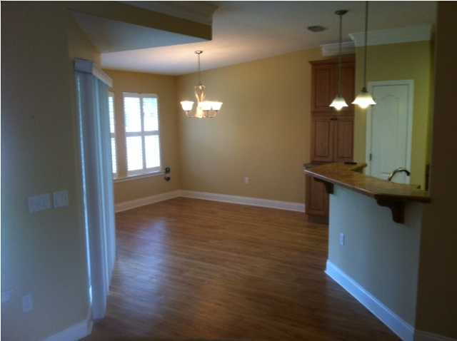 Building Photo - "Charming 4-Bed home in Navarre!"
