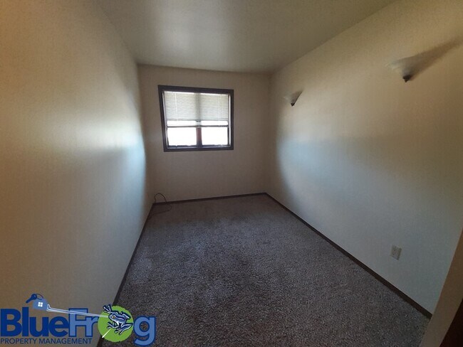 Foto del edificio - 1403-1403 N Birchwood Ave