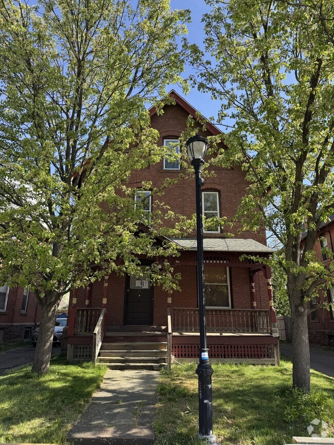 Building Photo - 44 Ashley St