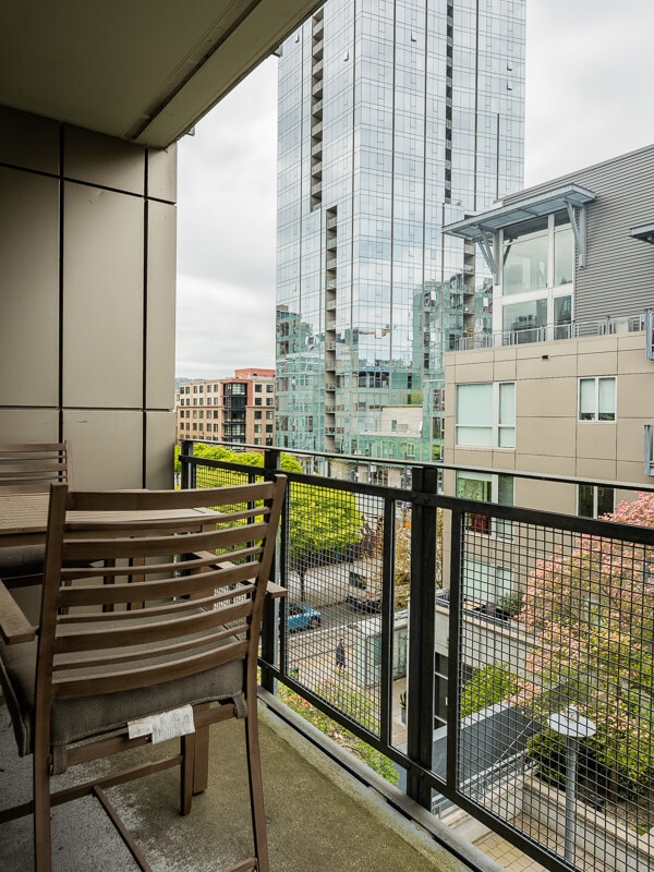 Building Photo - Pearl Perfection! 1+ Bed Modern Loft w/Res...