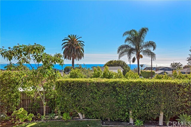 Primary Photo - 695 Seaview St