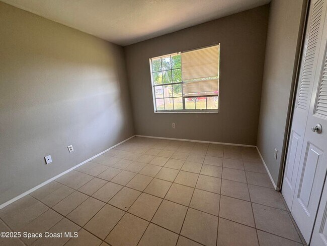 Foto del edificio - 1148 Newbern St NE