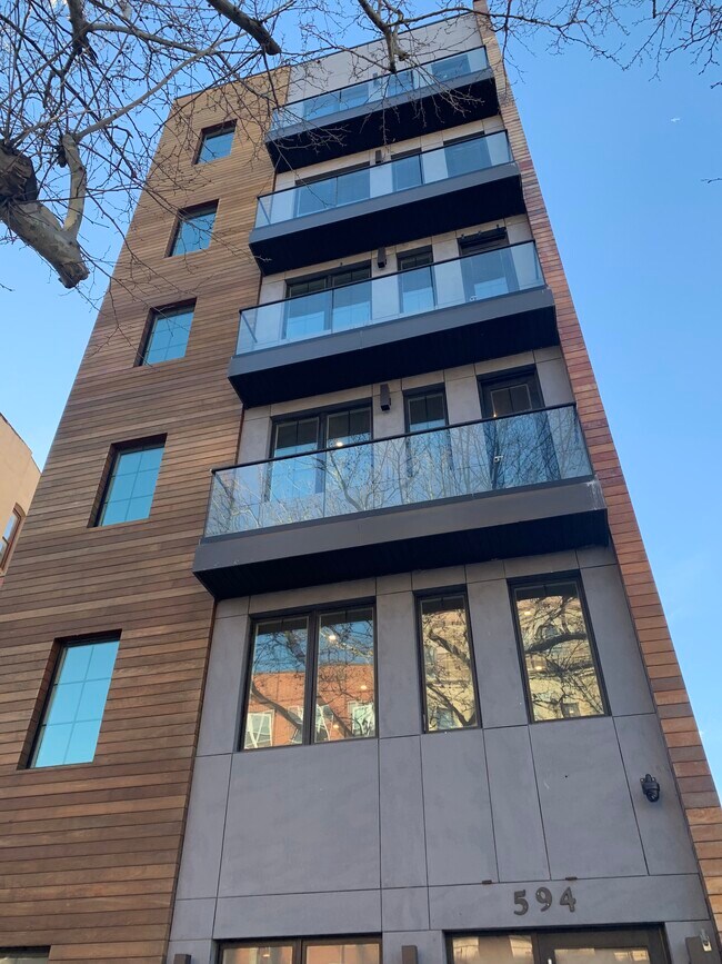 Building Photo - 594 Marcy Ave