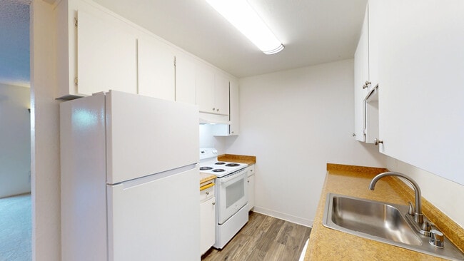 Building Photo - 400 Alameda del Prado